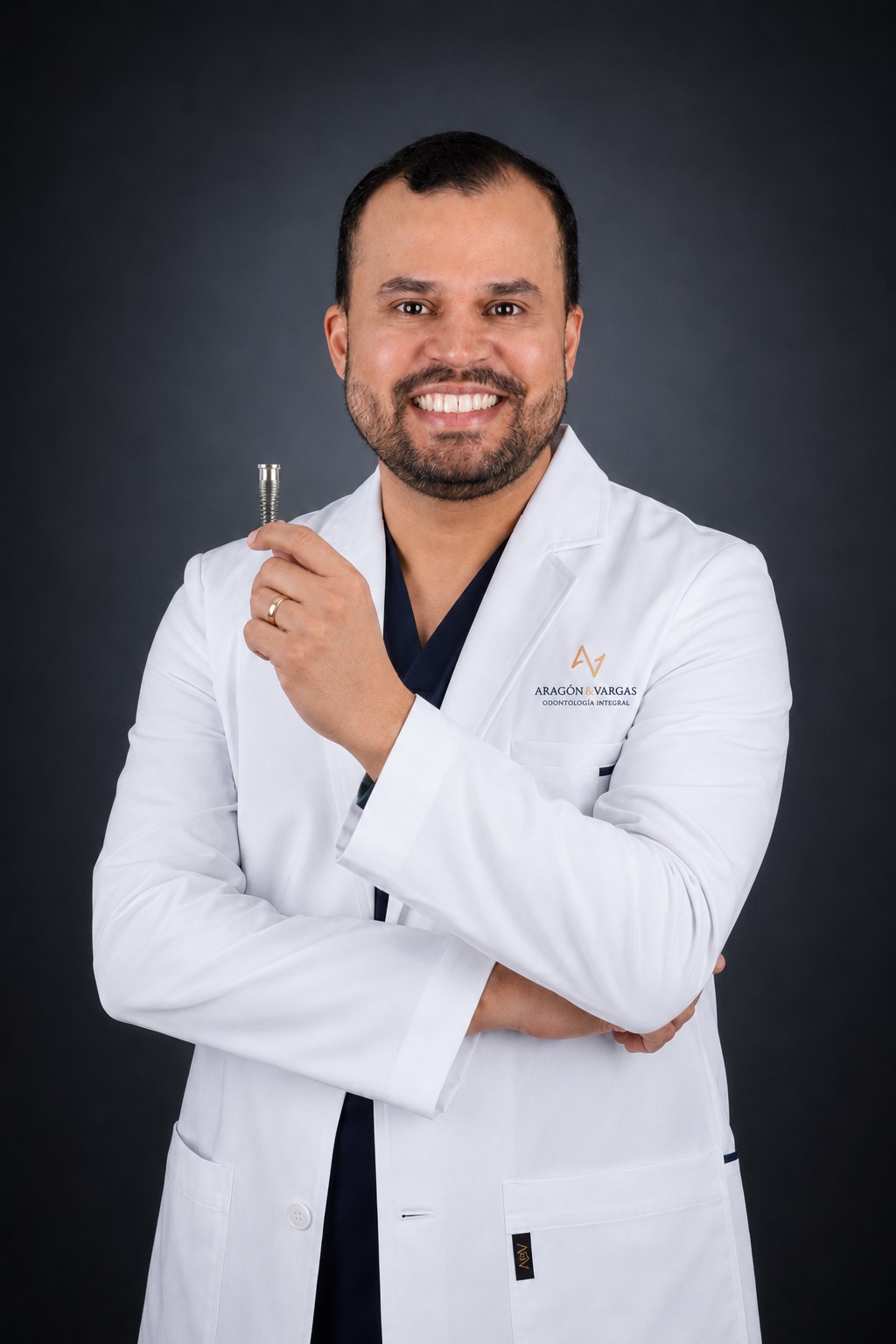 Dr. Julio Aragón - Implantes dentales